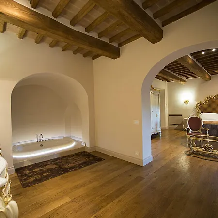 Relais La Corte Dei Papi 5*