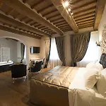 Hotel Relais La Corte Dei Papi 5*