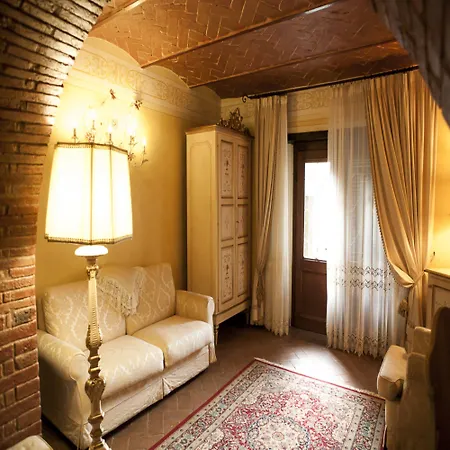 Relais La Corte Dei Papi Готель 5*