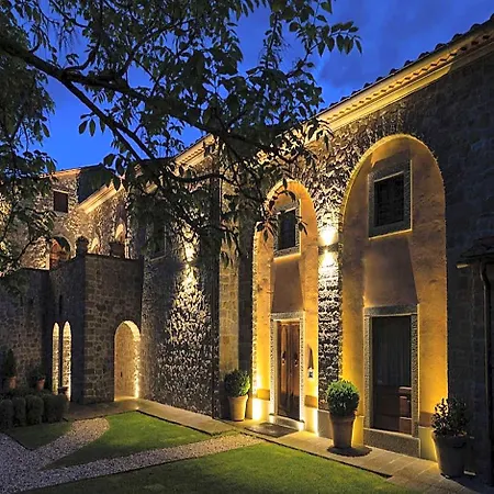 Hotel Relais La Corte Dei Papi 5*