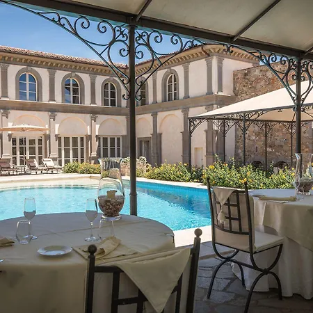 Relais La Corte Dei Papi 5*