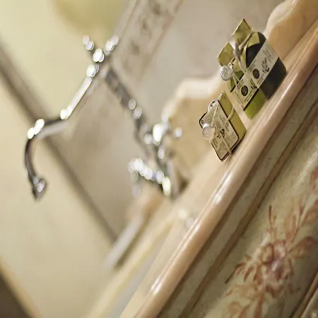 Otel Relais La Corte Dei Papi 5*