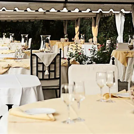 Hotell Relais La Corte Dei Papi 5*
